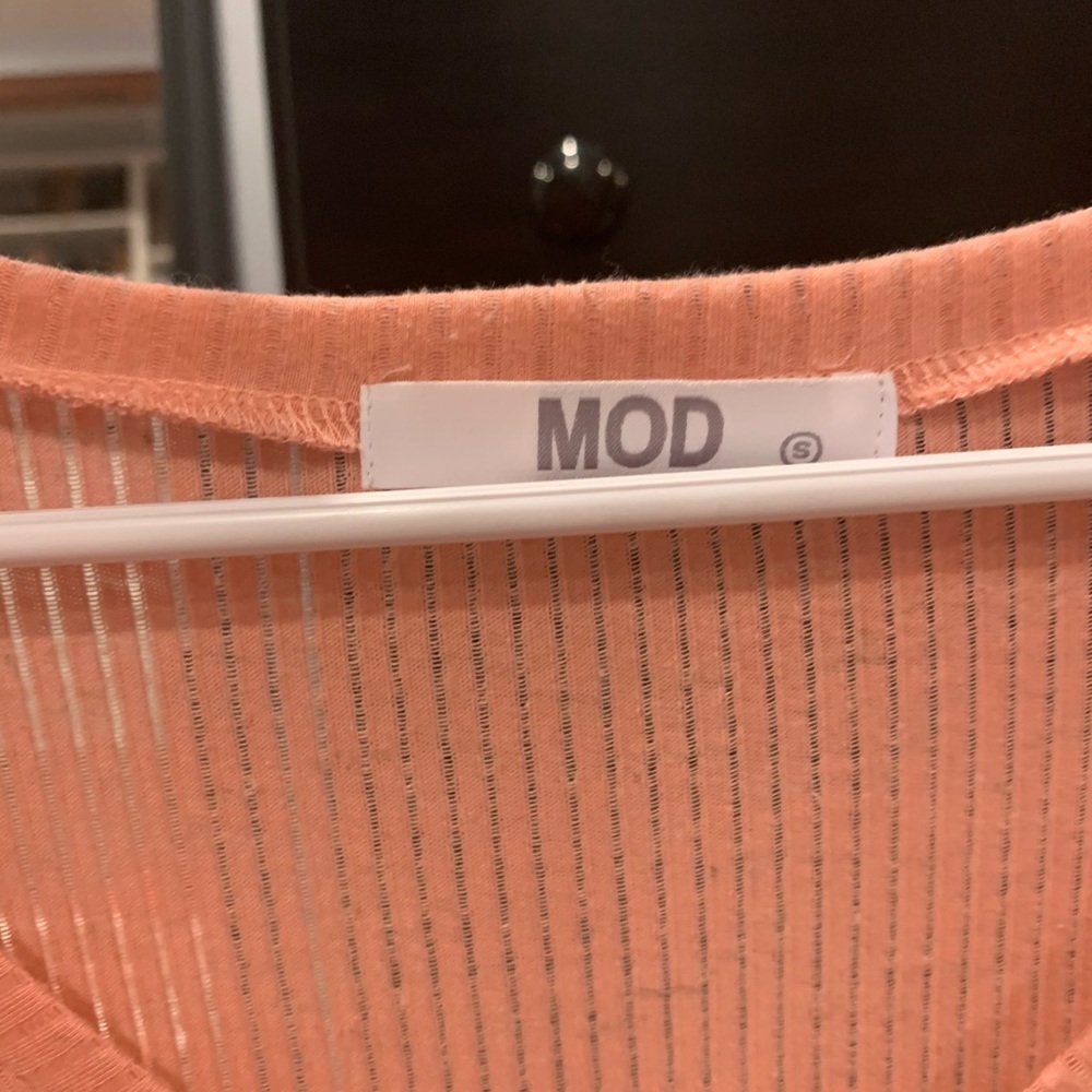 Top - Picture 4 of 4